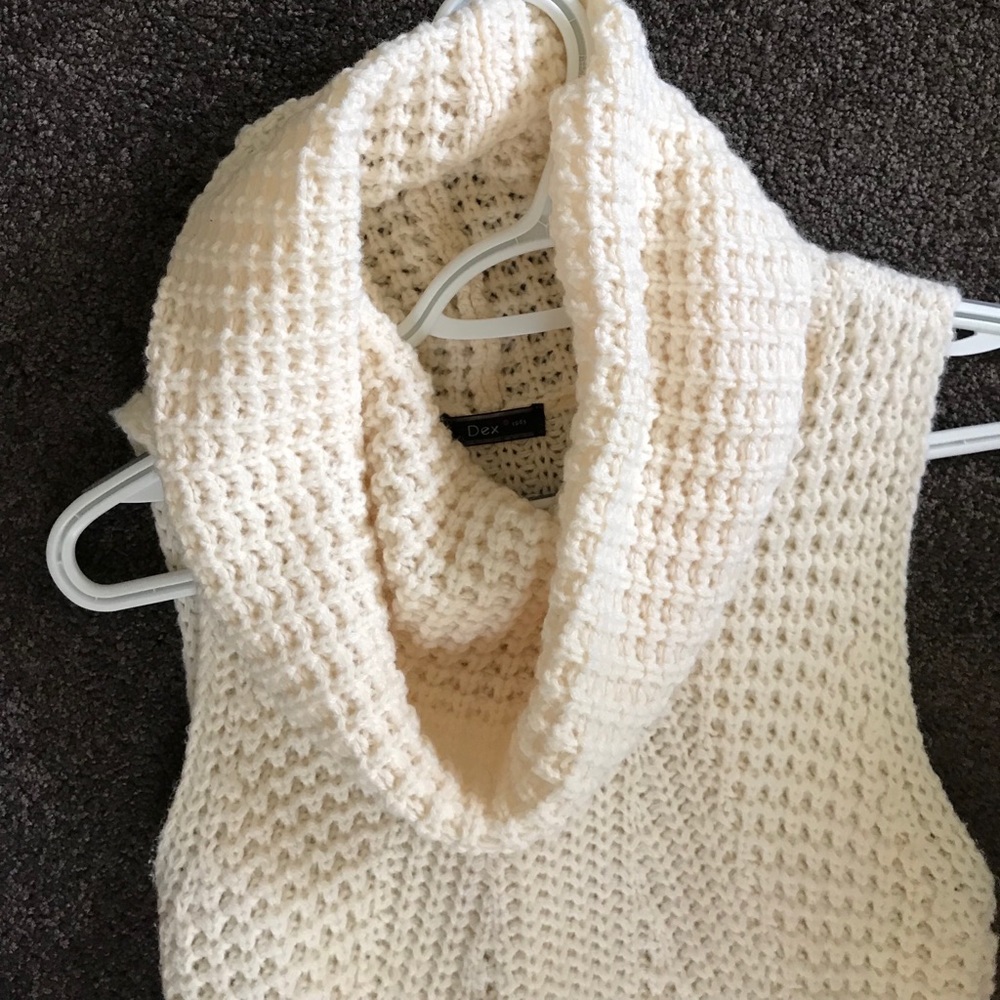 sleeveless sweater